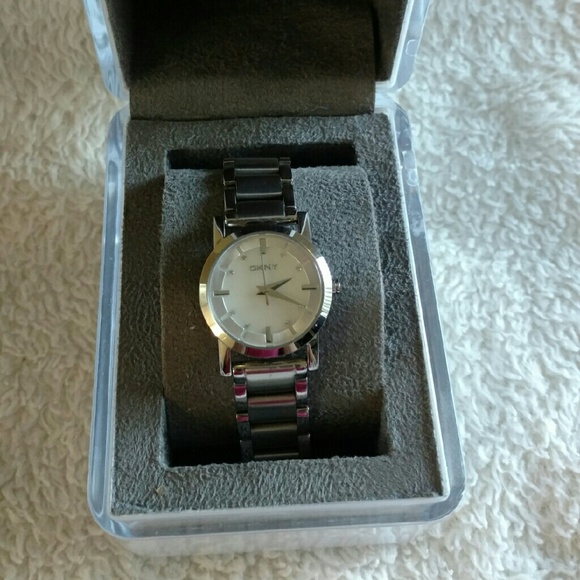 SILVER DKNY WATCH - Picture 1 of 1