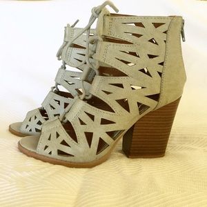 New Qupid Barnes Leatherette Peep Toe Bootie!!