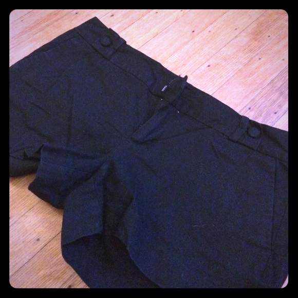 Banana Republic Black 3" Chino Shorts