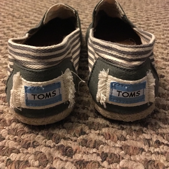 8.5 Toms brand new never worn