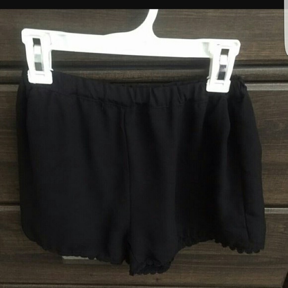 Black brandy melville shorts