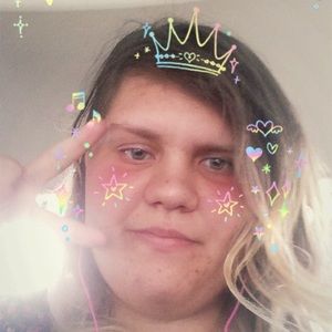 Meet your Posher, Tabitha