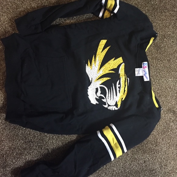 MIZZOU!! Off the shoulder sweatshirt. Super cute.