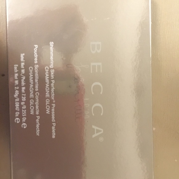 Limited Edition Becca x Jaclyn Hill Champagne Glow