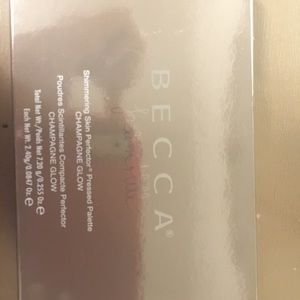 Limited Edition Becca x Jaclyn Hill Champagne Glow