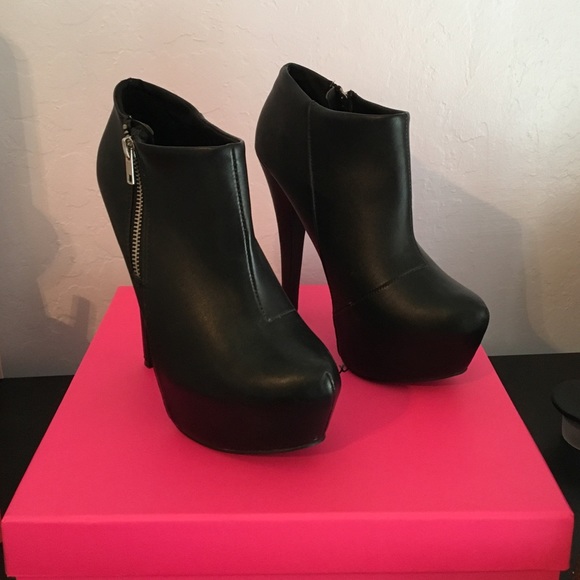 Black leather booties!