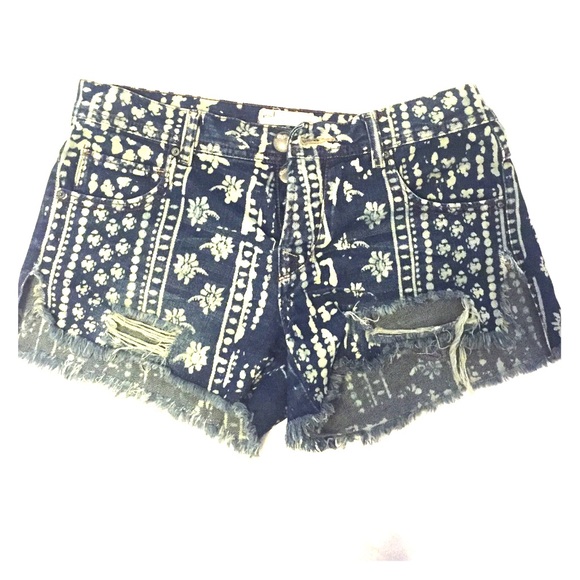 free people denim shorts - Picture 1 of 1