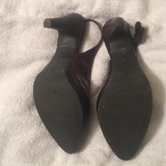 Brown Gianni Bini heels - Picture 2 of 3