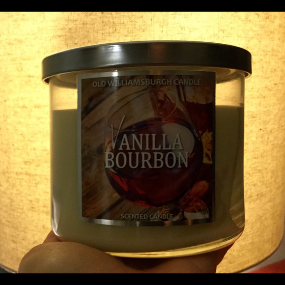 Old Williamsburg Candle Other - Old Williamsburg Candle🎄