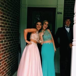 Meet your Posher, Cara