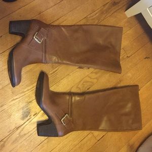 Tan heeled boots