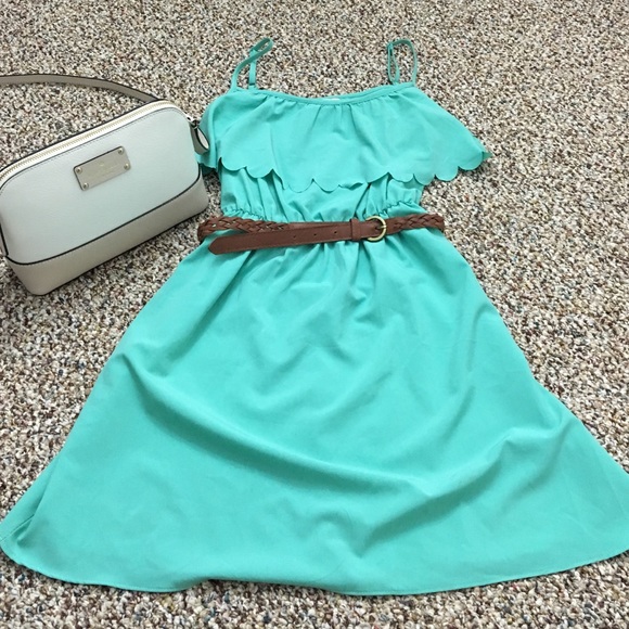 Turquoise Dress with Belt!👗