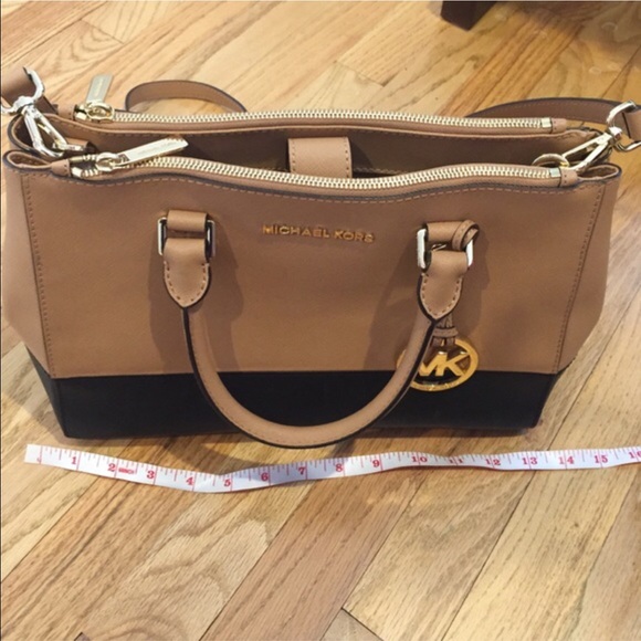 Make a Offer!! Michael Kors Great Condition!