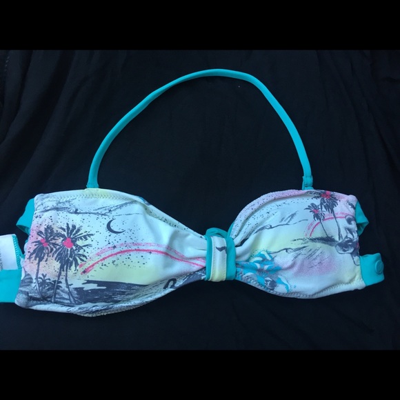Volcom strapless or with straps bakini top
