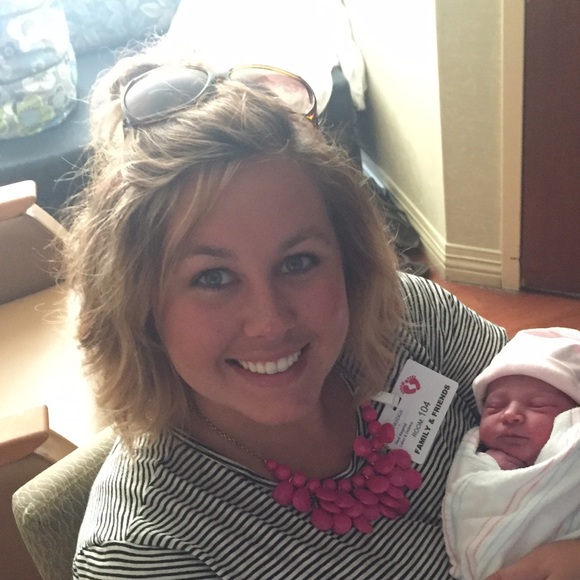 Meet your Posher, Erika - Picture 1 of 1