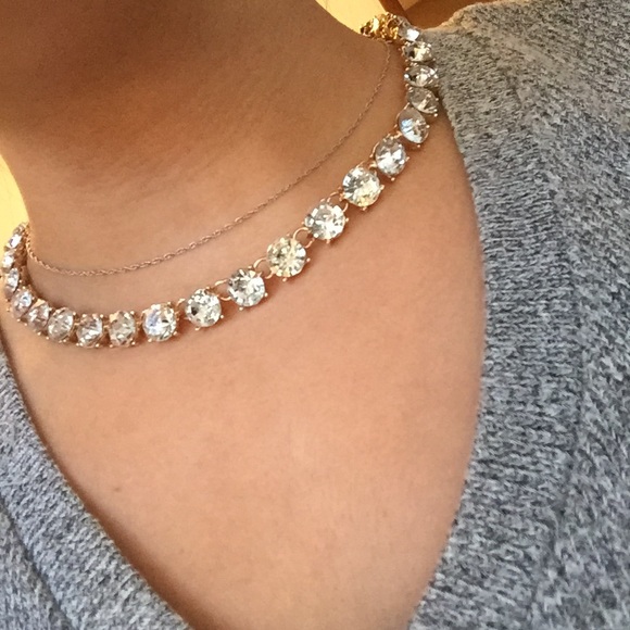 TRENDY RHINESTONE NECKLACE BNWT