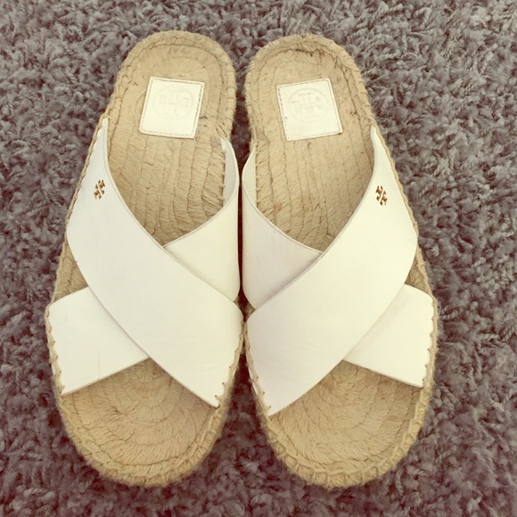 Tory Burch Shoes - Tory Burch White Leather Espadrille Sandals 👌🏽