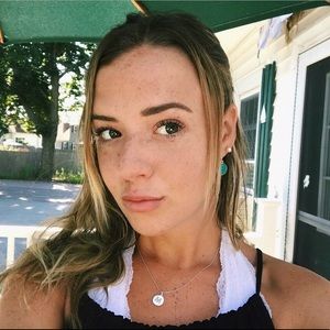 Meet your Posher, Mackenzie