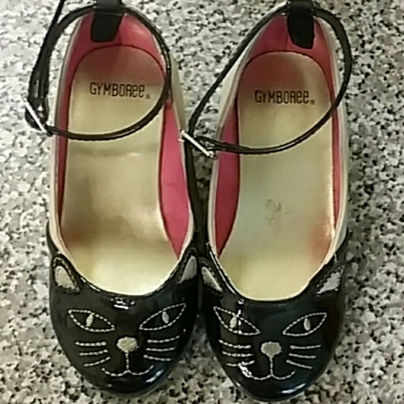 Kitty shoes😻