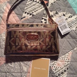 Authentic Michael Kors handbag (NEW)