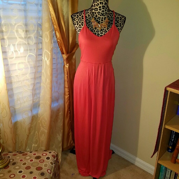 💥Sale💥👗👒Coral Maxim Dress