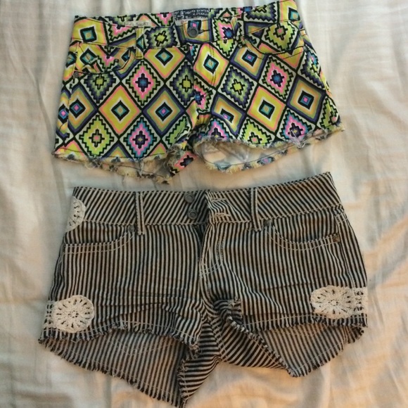 Patterned shorts - Picture 1 of 4
