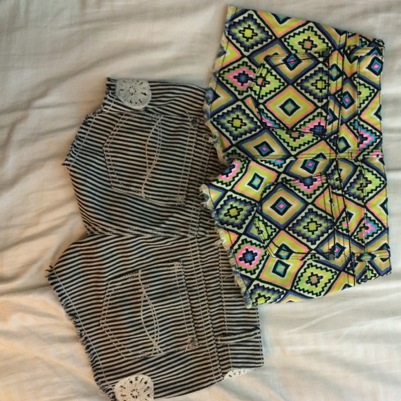 Patterned shorts - Picture 4 of 4