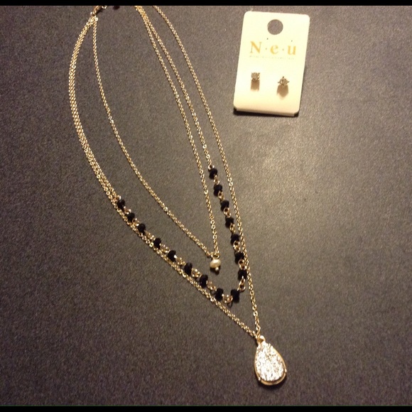 ☃ SILVER DRUZY TRIPLE NECKLACES/EARRINGS SET ☃ - Picture 3 of 3
