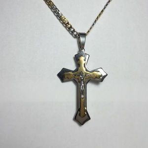 Stainless steel cross w/Jesus plus chain 2 tone