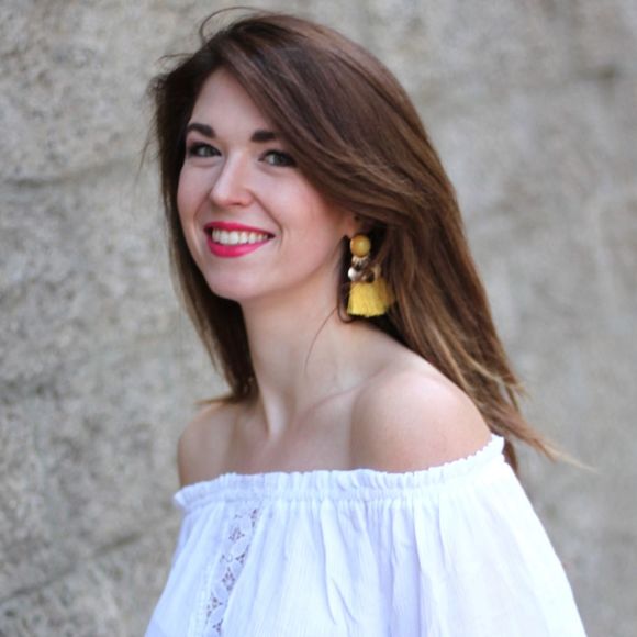 Meet your Posher, Jessica - Picture 1 of 1