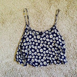 Flowy daisy crop top