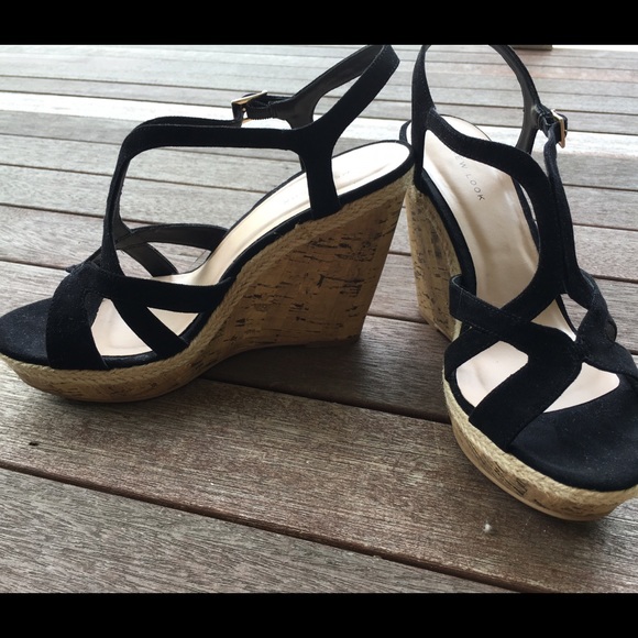 New Look Wedge Sandals - Picture 2 of 4