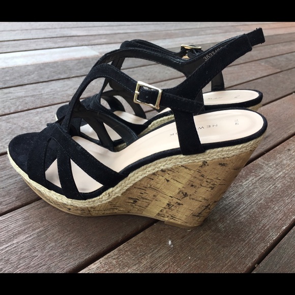 New Look Wedge Sandals - Picture 3 of 4