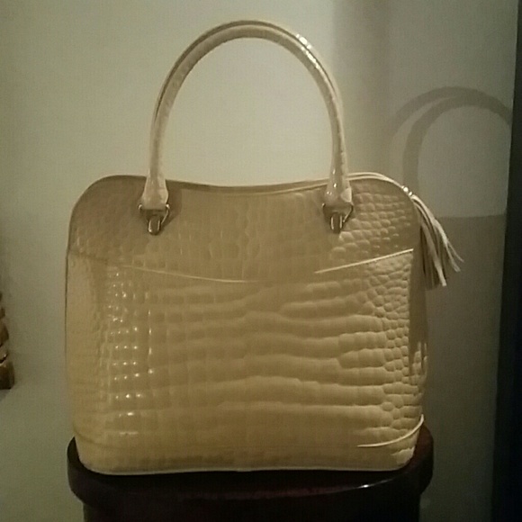 Italian patent purse