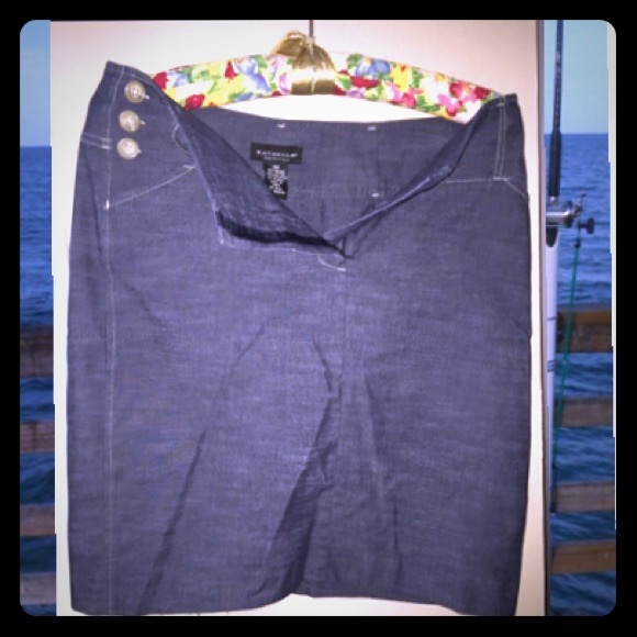 🌊 Denim Pencil Skirt 🌊 Versatile & Stretchy 🌊