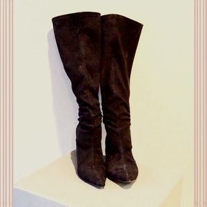 Clarks black suedette point toe boots.