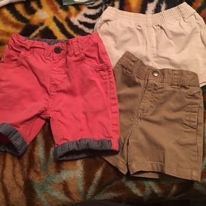 3pairs of shorts