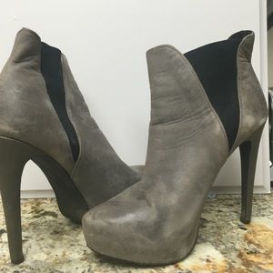 Stressed leather Gray Booties size 8.5