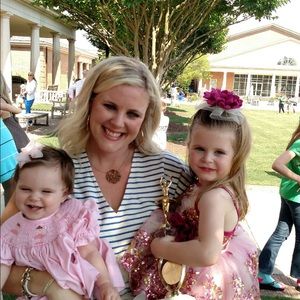 Meet your Posher, Brooke