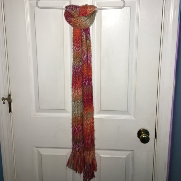 Orange and pink knit scarf