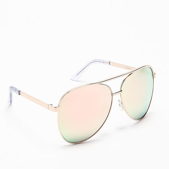 Quay Australia Accessories - Quay Sunglasses Vivienne NWOT