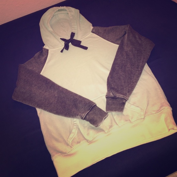 🐚 Mint and grey hoodie 🐚