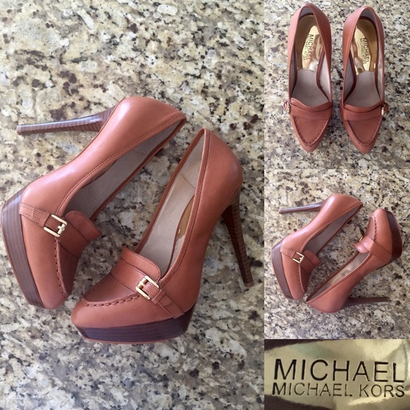 MICHAEL Michael Kors Shoes - [Michael Kors] brown pump heels sz7.5