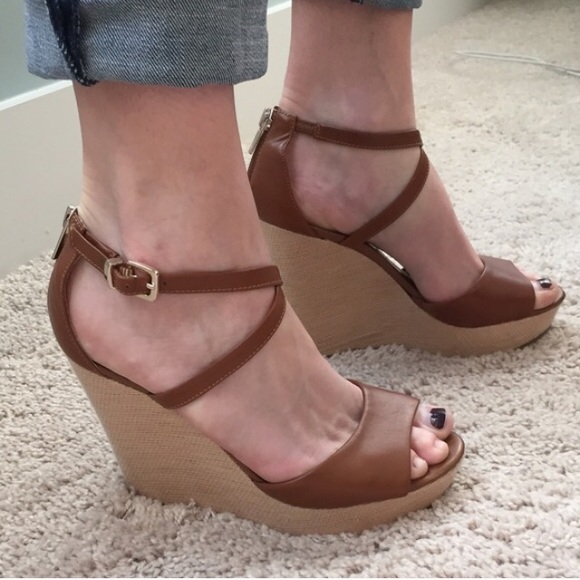 Banana Republic cognac brown wedges, size 6.5 - Picture 3 of 3