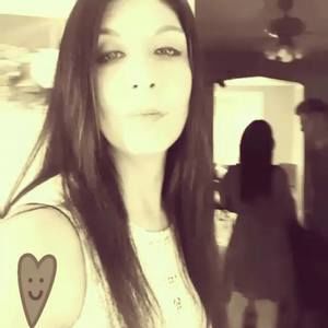 Meet your Posher, Esmeralda