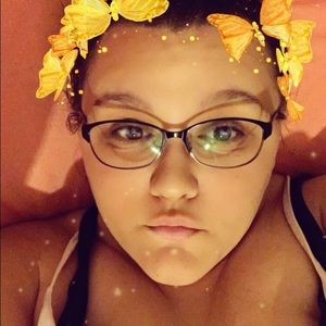 Meet your Posher, Brittney