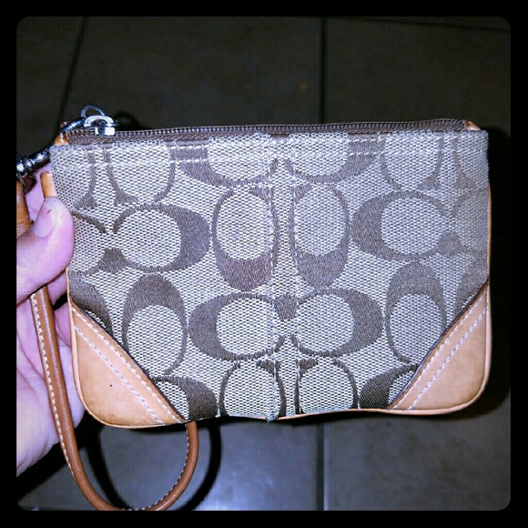 Wristlet coach wallet