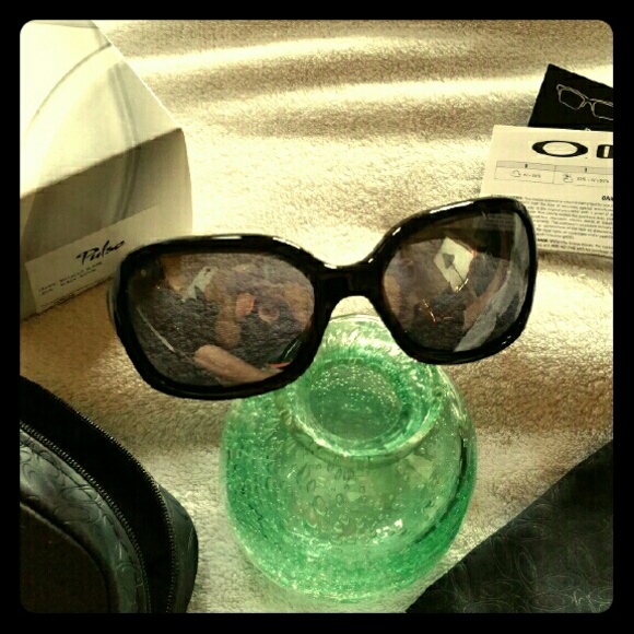 Brand new Oakley Pulse sunglasses