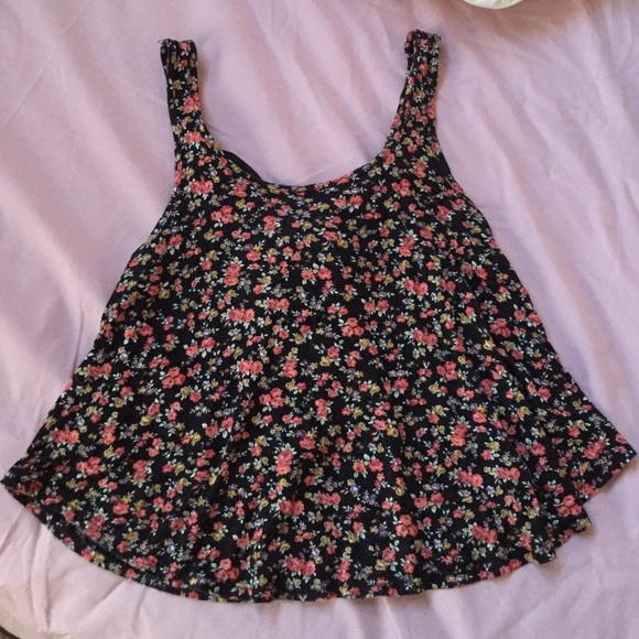 Shop closing! Sales!