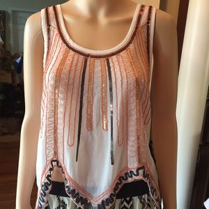 👻 NWT English Rose sequin tank size M 🎃